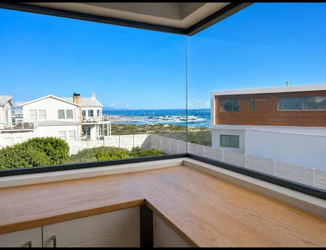 6 BEDROOM HOUSE FOR SALE IN PEARL BAY